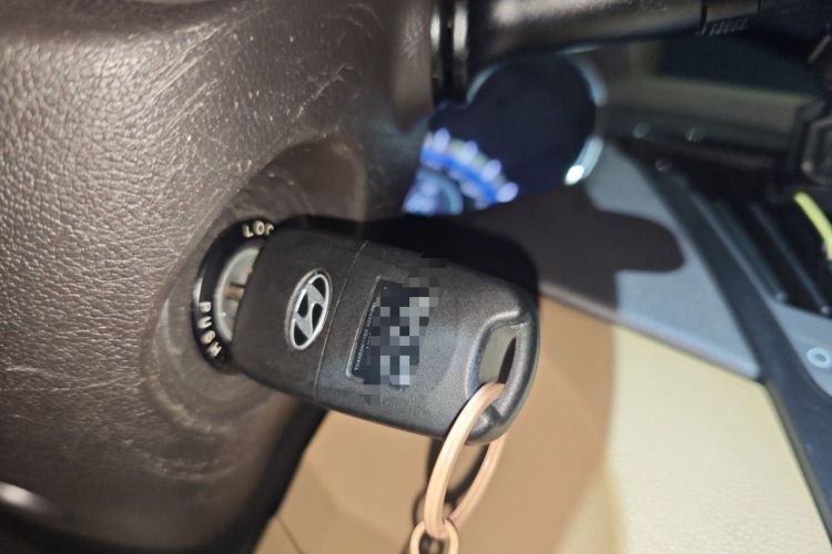 Used Hyundai Sonata 2011 2.0L Automatic Fashion Edition Vehicle Key