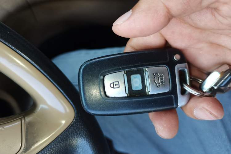 Used Hyundai Sonata 2011 2.0L Automatic Top-Grade Version Vehicle Key