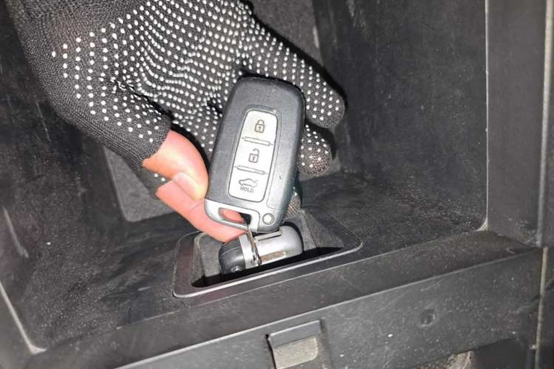 Used Hyundai Sonata 2011 2.0L Automatic Leading Edition Vehicle Key