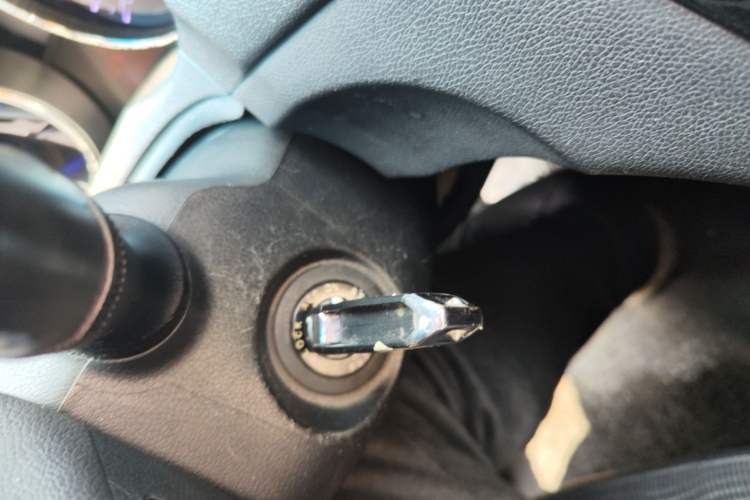 Used Hyundai Sonata 2011 2.0L Automatic Leading Edition Vehicle Key