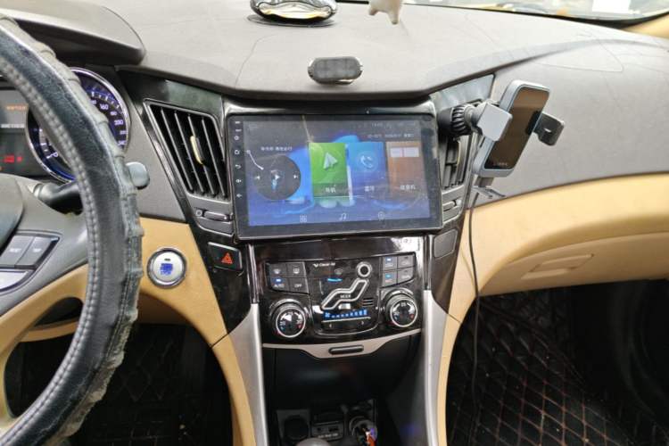 Used Hyundai Sonata 2011 2.0L Automatic Fashion Edition Audio And AC Panel