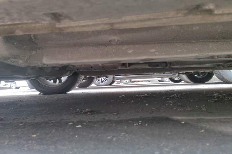 Used Hyundai Sonata 2011 2.0L Automatic Luxury Edition Chassis Front Left