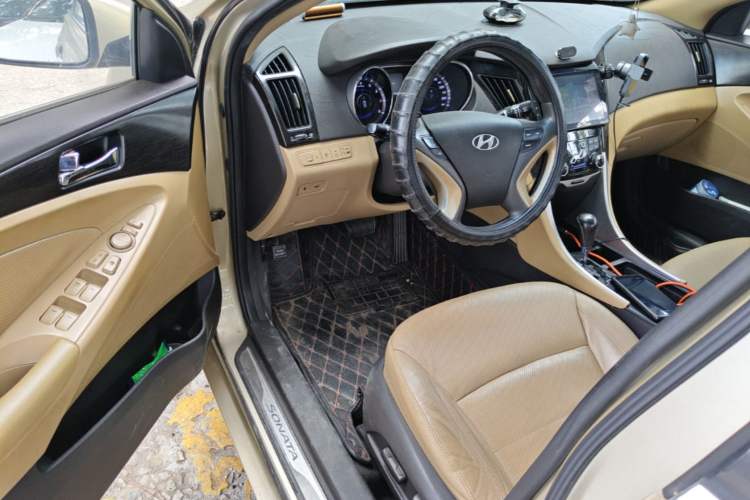 Used Hyundai Sonata 2011 2.0L Automatic Fashion Edition Driver Seat