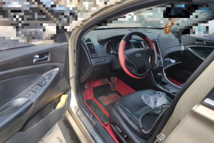 Used Hyundai Sonata 2011 2.0L Automatic Luxury Edition Driver Seat