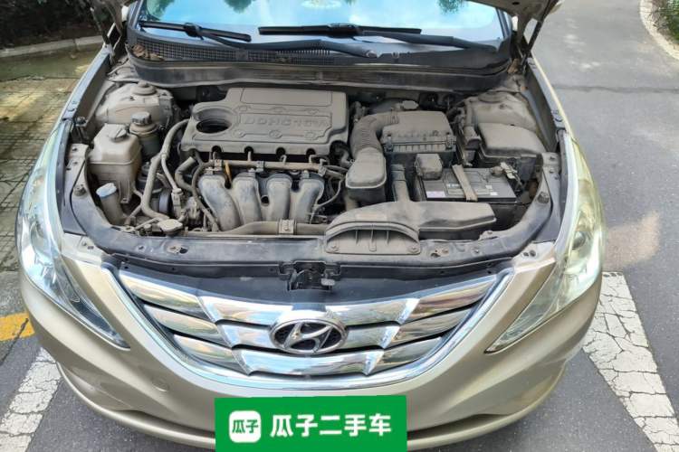 Used Hyundai Sonata 2011 2.0L Automatic Luxury Edition Engine Bay