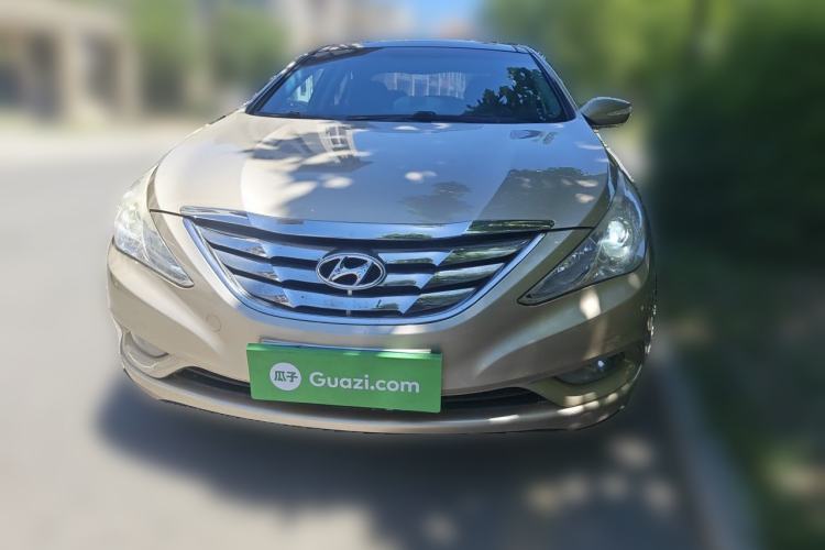 Used Hyundai Sonata 2011 2.0L Automatic Luxury Edition Front