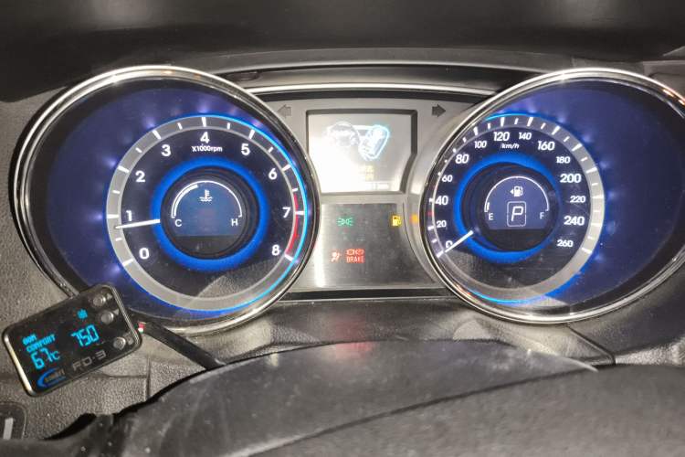 Used Hyundai Sonata 2011 2.0L Automatic Luxury Edition Instrument Cluster