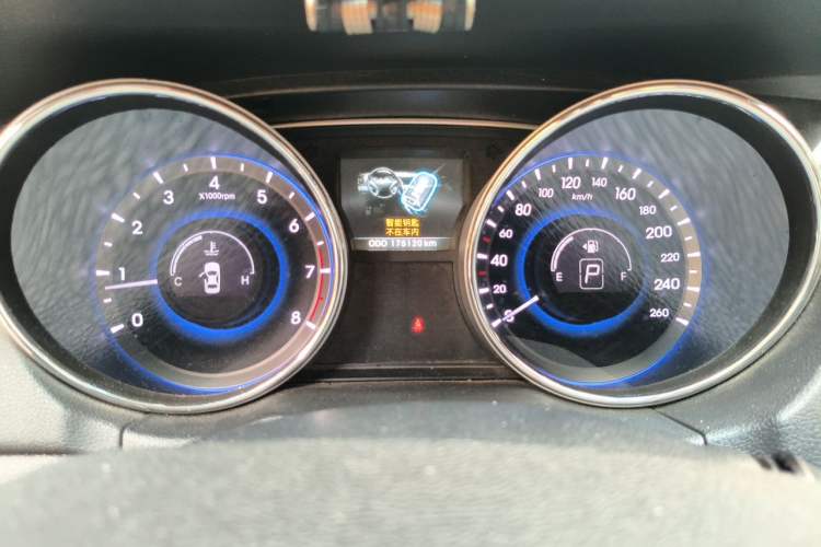 Used Hyundai Sonata 2011 2.0L Automatic Luxury Edition Instrument Cluster