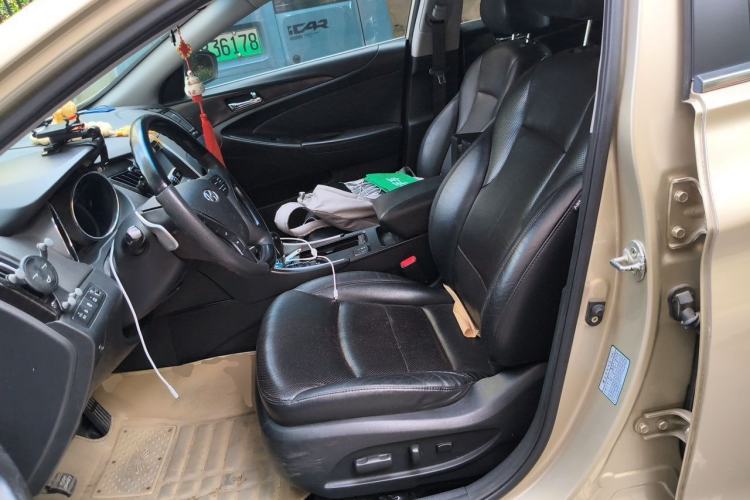 Used Hyundai Sonata 2011 2.0L Automatic Luxury Edition Left Front Seat