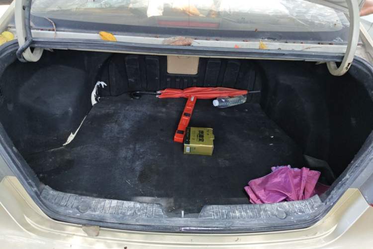 Used Hyundai Sonata 2011 2.0L Automatic Fashion Edition Trunk