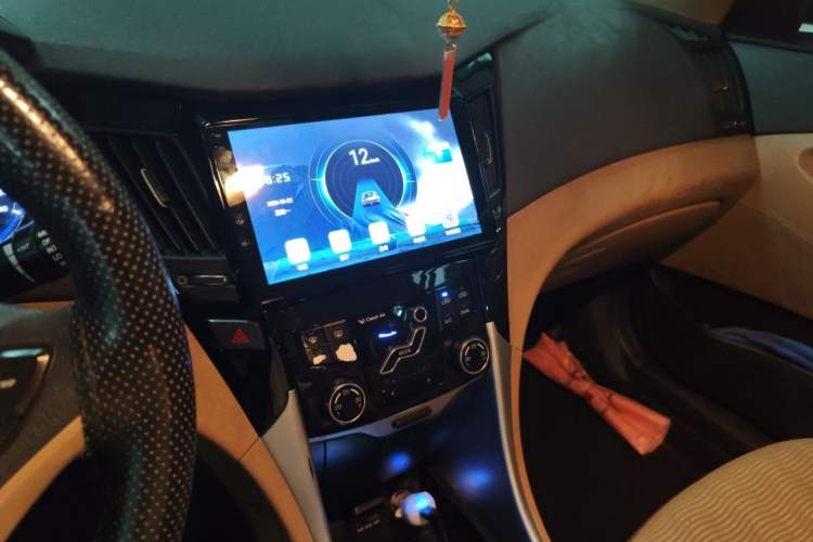 Used Hyundai Sonata 2013 2.0L Automatic Leading Edition Audio And AC Panel