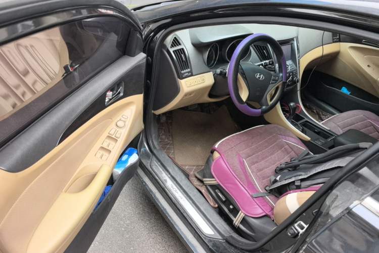 Used Hyundai Sonata 2013 2.4L Automatic Leading Edition China IV Standard Driver Seat