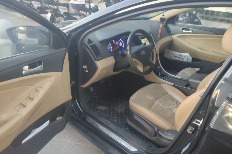 Used Hyundai Sonata 2013 2.0L Automatic Fashion Edition Driver Seat