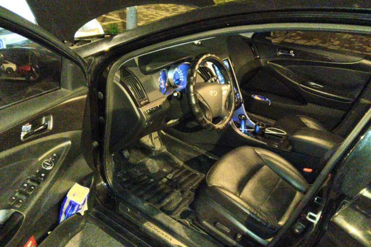 Used Hyundai Sonata 2013 2.4L Automatic Luxury Version China IV Standard Driver Seat