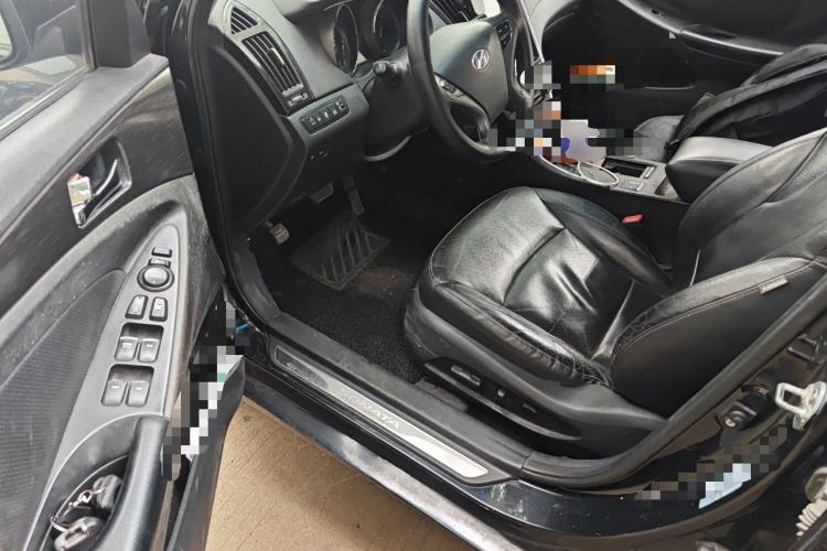 Used Hyundai Sonata 2013 2.0L Automatic Luxury Edition Driver Seat