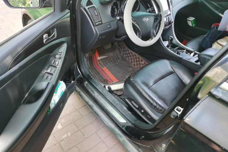 Used Hyundai Sonata 2013 2.4L Automatic Leading Edition China IV Standard Driver Seat