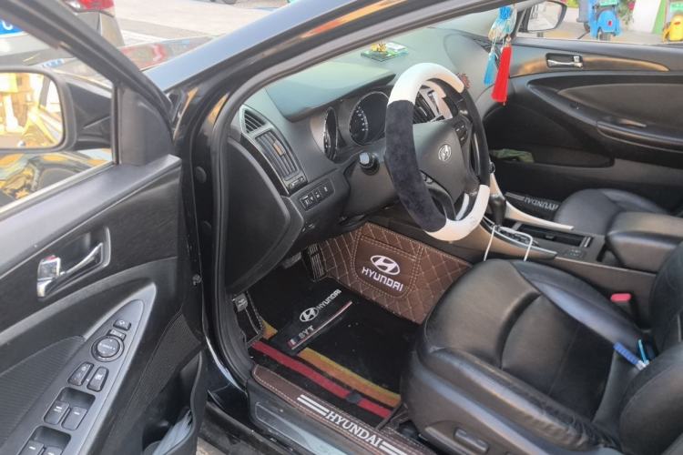 Used Hyundai Sonata 2013 2.4L Automatic Luxury Version China IV Standard Driver Seat