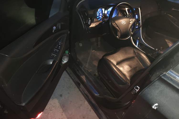 Used Hyundai Sonata 2013 2.0L Automatic Luxury Edition Driver Seat