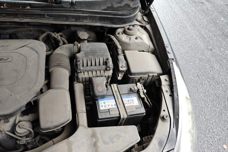 Used Hyundai Sonata 2013 2.0L Automatic Luxury Edition Engine Bay Left