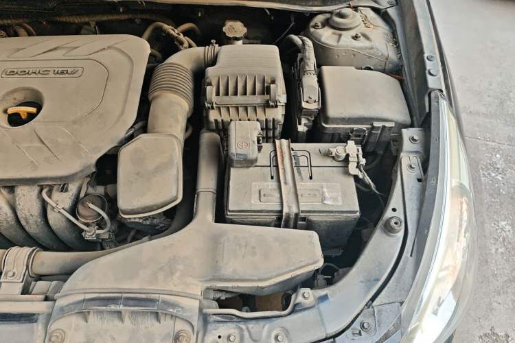 Used Hyundai Sonata 2013 2.0L Automatic Fashion Edition Engine Bay Left