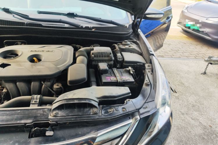Used Hyundai Sonata 2013 2.0L Automatic Leading Edition Engine Bay Left