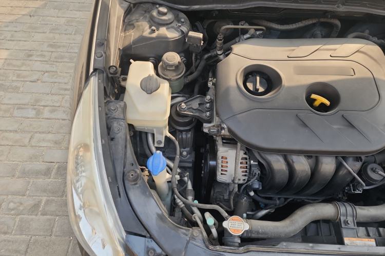 Used Hyundai Sonata 2013 2.0L Automatic Prestige Edition Engine Bay Right