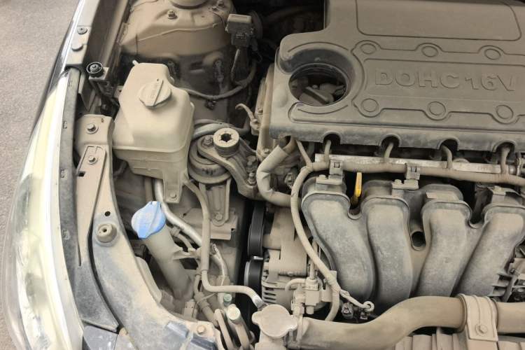 Used Hyundai Sonata 2013 2.4L Automatic Leading Edition China IV Standard Engine Bay Right