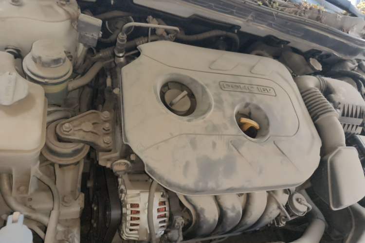 Used Hyundai Sonata 2013 2.0L Automatic Luxury Edition Engine Bay Right