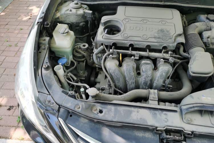 Used Hyundai Sonata 2013 2.4L Automatic Leading Edition China IV Standard Engine Bay Right