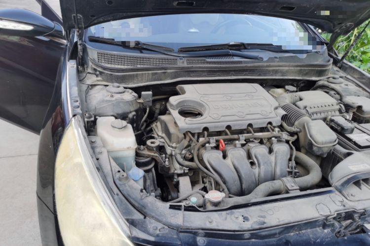 Used Hyundai Sonata 2013 2.4L Automatic Leading Edition China IV Standard Engine Bay Right