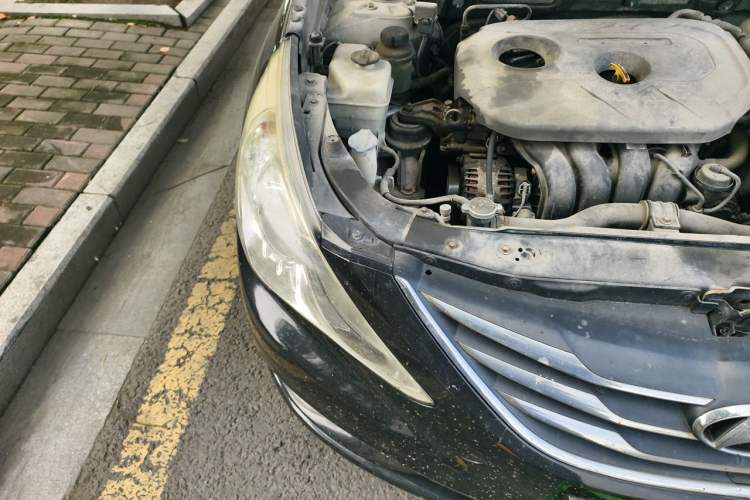 Used Hyundai Sonata 2013 2.0L Automatic Fashion Edition Engine Bay Right