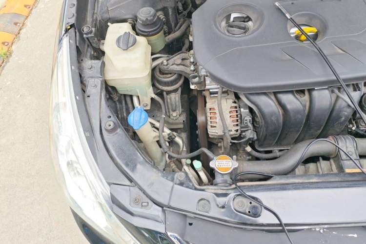 Used Hyundai Sonata 2013 2.0L Automatic Leading Edition Engine Bay Right