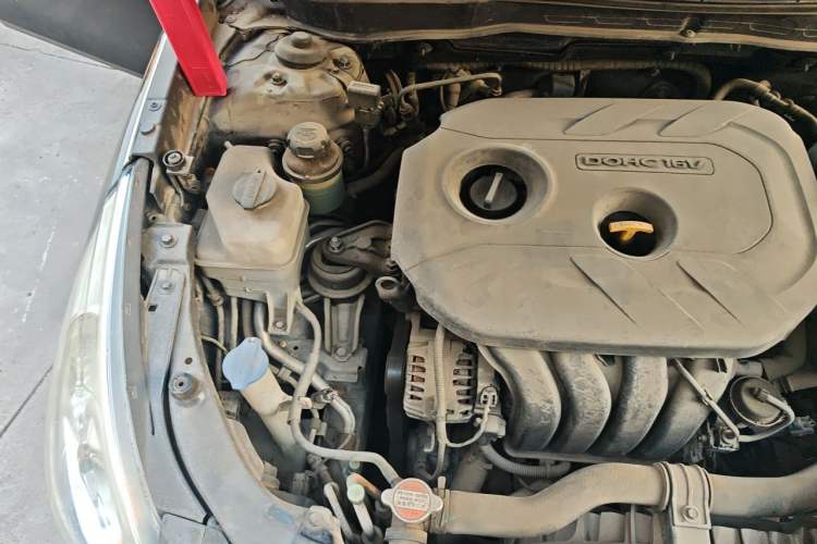 Used Hyundai Sonata 2013 2.0L Automatic Fashion Edition Engine Bay Right