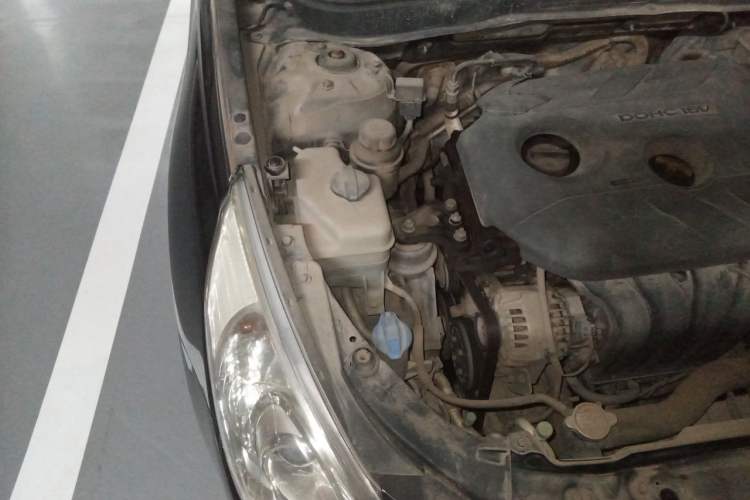 Used Hyundai Sonata 2013 2.0L Automatic Fashion Edition Engine Bay Right