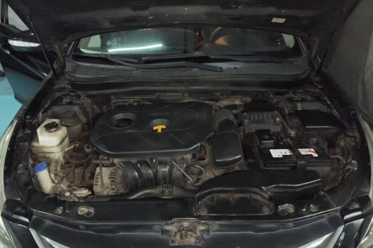 Used Hyundai Sonata 2013 2.0L Automatic Luxury Edition Engine Bay