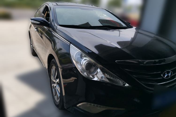 Used Hyundai Sonata 2013 2.0L Automatic Prestige Edition Front Right 45 Deg