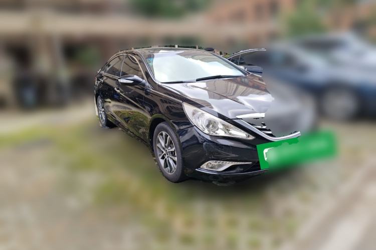 Used Hyundai Sonata 2013 2.0L Automatic Luxury Edition Front Right 45 Deg