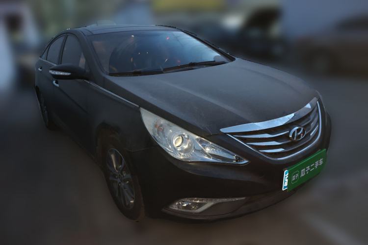 Used Hyundai Sonata 2013 2.0L Automatic Luxury Edition Front Right 45 Deg