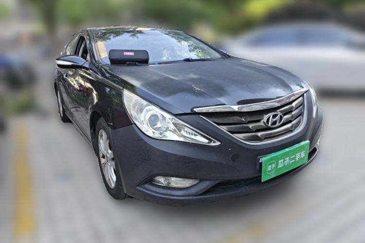 Used Hyundai Sonata 2013 2.0L Automatic Luxury Edition Front Right 45 Deg