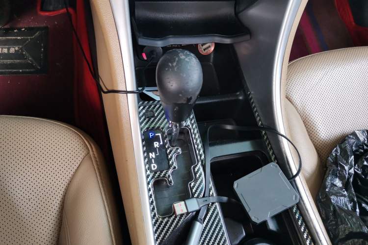 Used Hyundai Sonata 2013 2.0L Automatic Prestige Edition Gear Lever