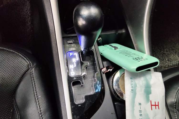 Used Hyundai Sonata 2013 2.4L Automatic Leading Edition China V Standard Gear Lever