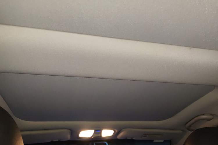 Used Hyundai Sonata 2013 2.0L Automatic Luxury Edition Headliner