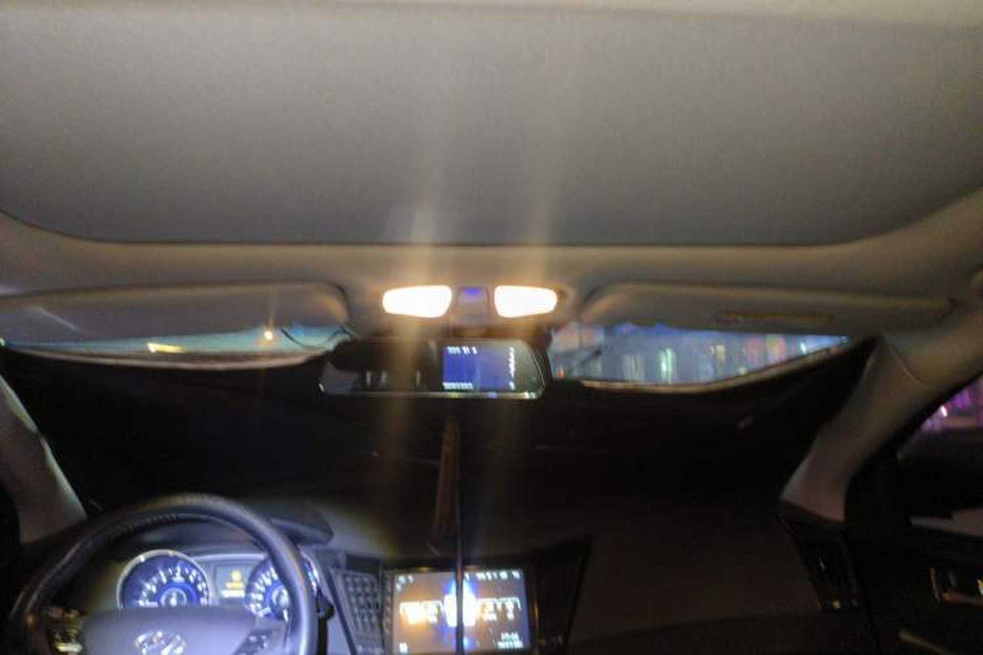 Used Hyundai Sonata 2013 2.4L Automatic Luxury Version China IV Standard Headliner