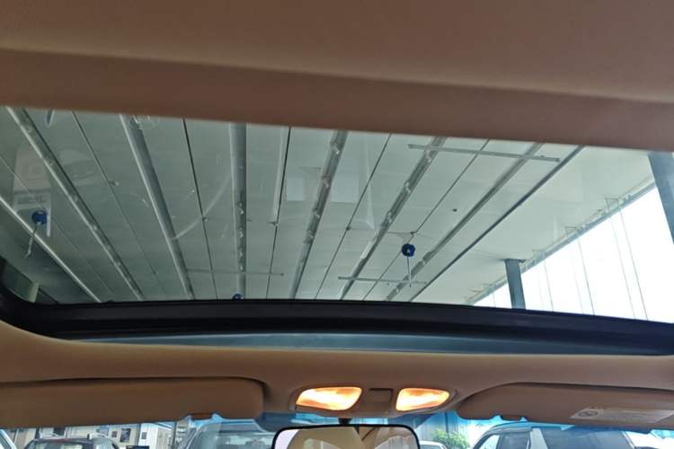 Used Hyundai Sonata 2013 2.0L Automatic Luxury Edition Headliner