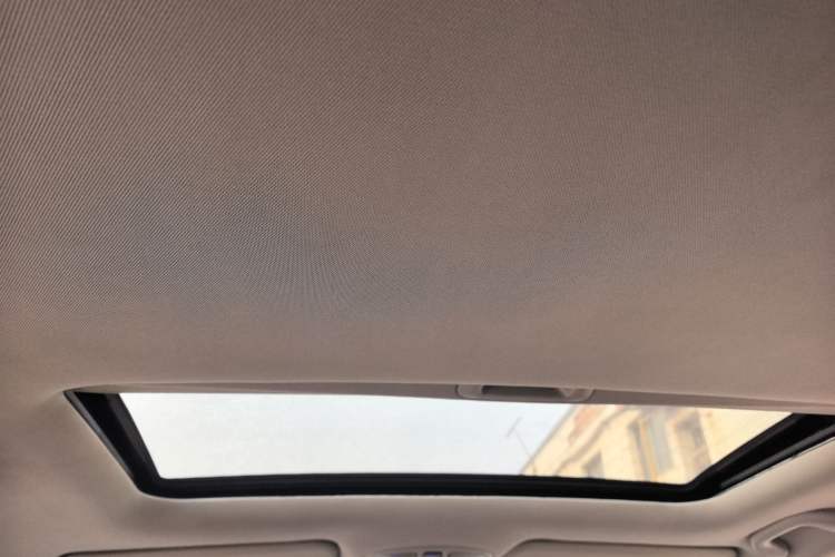 Used Hyundai Sonata 2013 2.0L Automatic Leading Edition Headliner