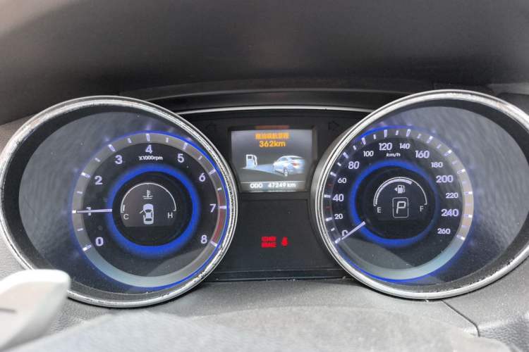 Used Hyundai Sonata 2013 2.4L Automatic Leading Edition China IV Standard Instrument Cluster