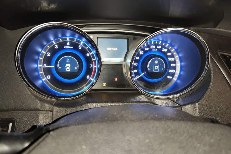 Used Hyundai Sonata 2013 2.0L Automatic Luxury Edition Instrument Cluster