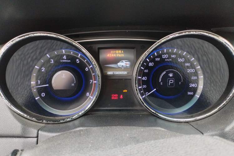Used Hyundai Sonata 2013 2.0L Automatic Luxury Edition Instrument Cluster