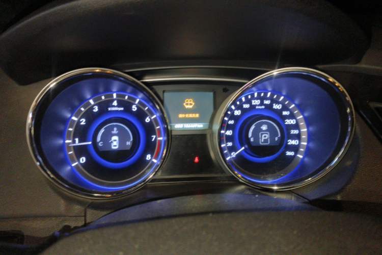 Used Hyundai Sonata 2013 2.4L Automatic Luxury Version China IV Standard Instrument Cluster