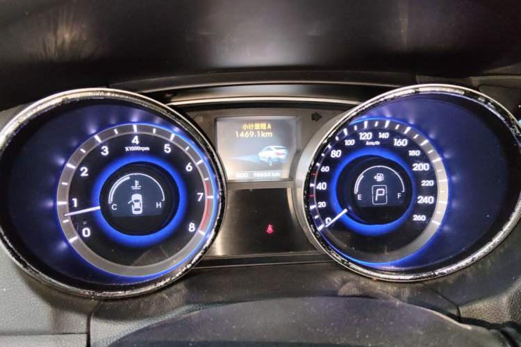 Used Hyundai Sonata 2013 2.4L Automatic Leading Edition China V Standard Instrument Cluster